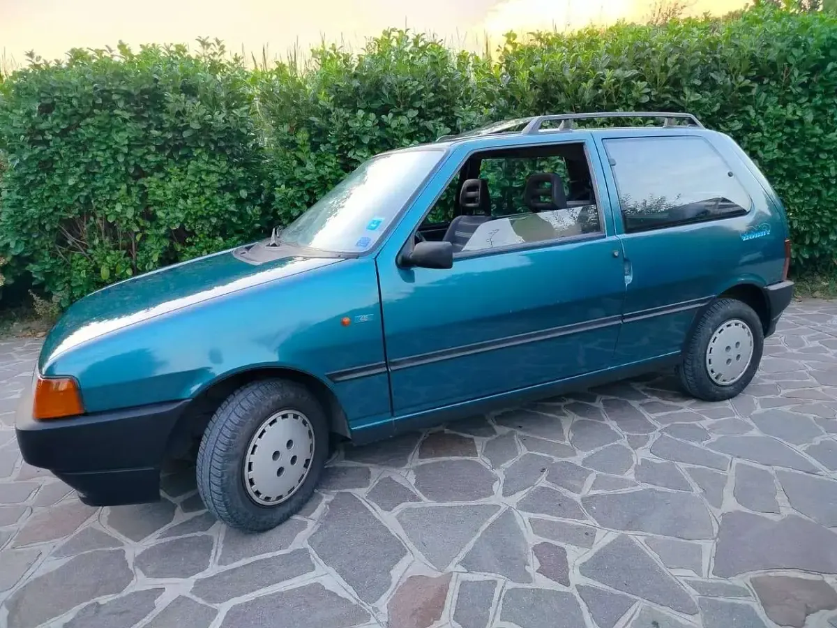 Usata Fiat Uno 45 CV (33 kW) 1993 Blu mare metallizzato 445 Utilitaria