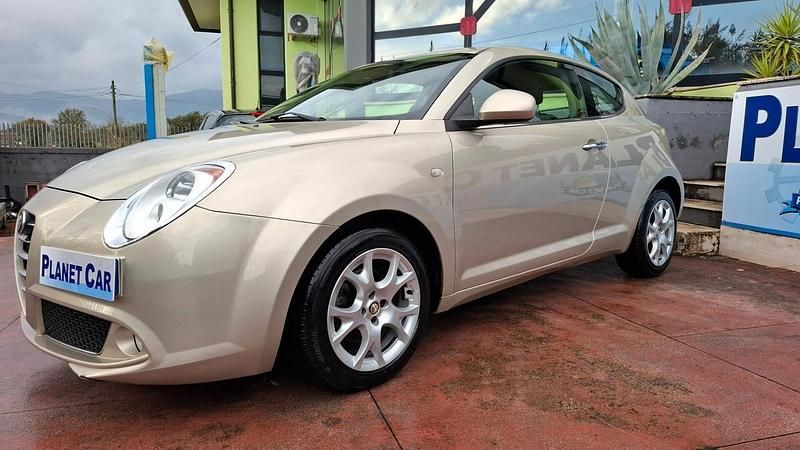 Usata Alfa Romeo MiTo Distinctive 85 CV (62 kW) 2013 Marrone Utilitaria