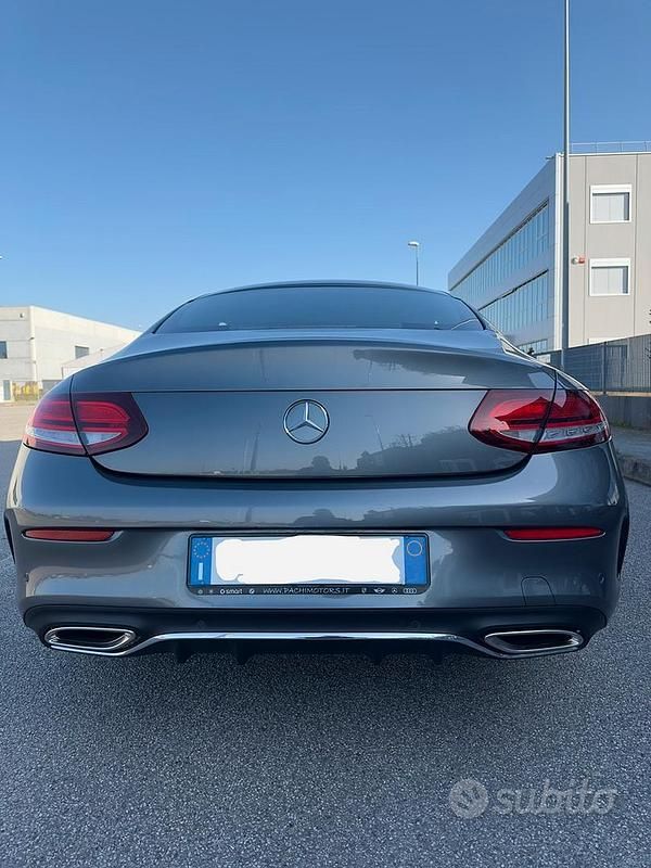 Usata Mercedes C180 Premium 156 CV (114 kW) 2019 Grigio Coupé