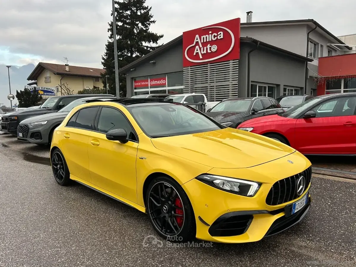 Usata Mercedes A45 AMG Premium 421 CV (309 kW) 2020 Giallo Utilitaria