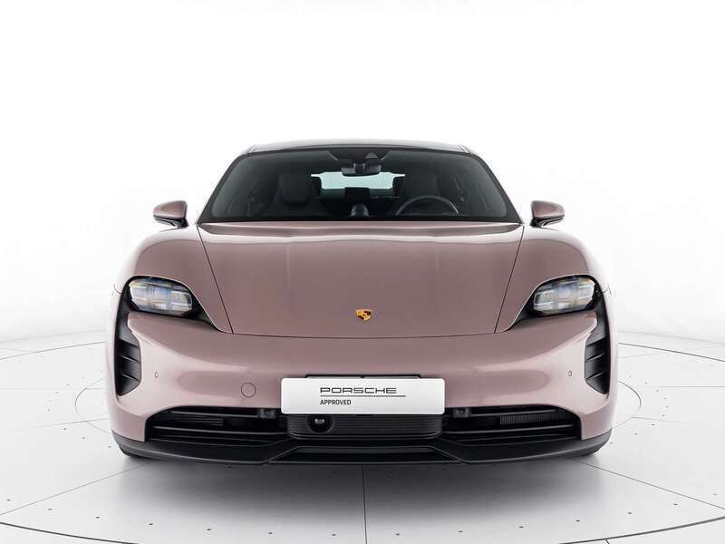 Usata Porsche Taycan 119 kW (163 CV) 2024 Rosa Berlina