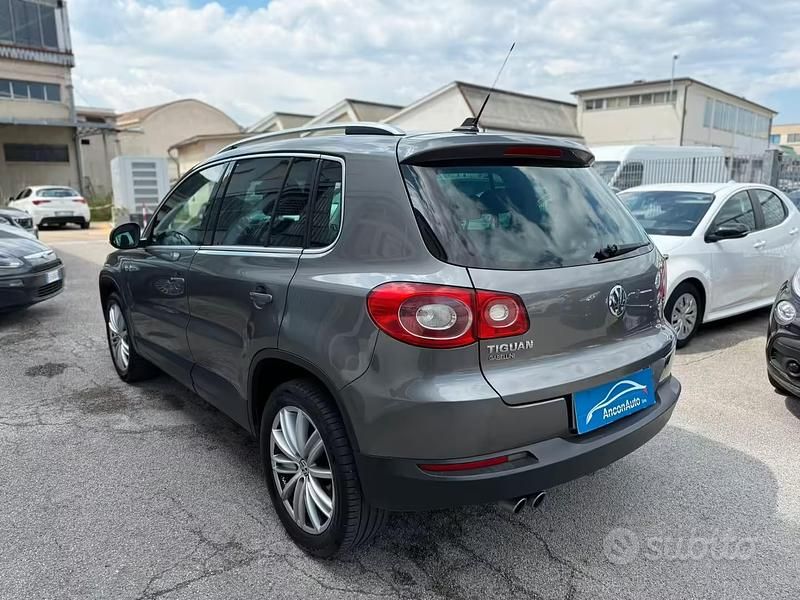 Usata VW Tiguan 170 CV (125 kW) 2008 Grigio SUV