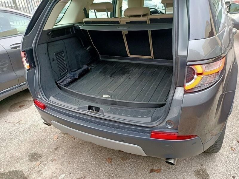 Usata Land Rover Discovery Sport HSE 240 CV (176 kW) 2018 Grigio SUV