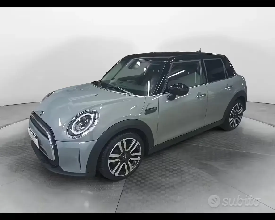 Usata Mini Cooper Classic 136 CV (100 kW) 2022 Bianco Utilitaria
