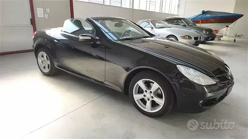 Usata Mercedes SLK200 163 CV (119 kW) 2007 Nero Cabrio