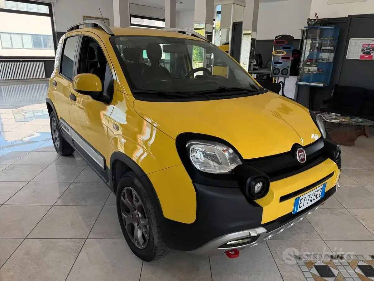Usata Fiat Panda Cross Cross 80 CV (58 kW) 2015 Giallo Utilitaria