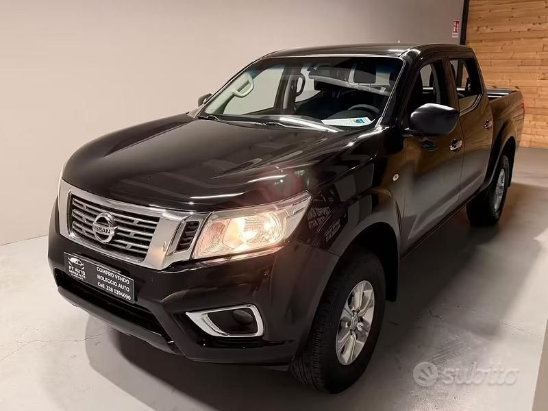 Usata Nissan Navara N-Connecta 163 CV (119 kW) 2017 Nero Pick-up