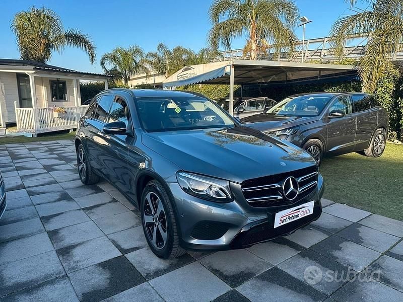 Usata Mercedes GLC220 170 CV (125 kW) 2017 Grigio SUV