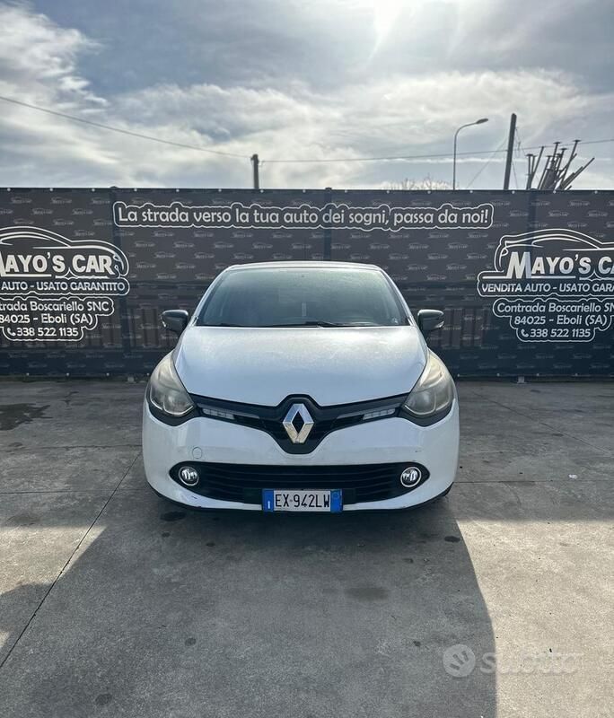 Bianco Usata 2014 Renault Clio IV Berlina | 5999 € (Buon prezzo) - Immagine 1/4
