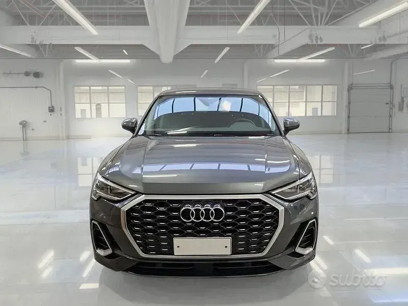 Usata Audi Q3 Sportback S-Line 150 CV (110 kW) 2020 Grigio SUV
