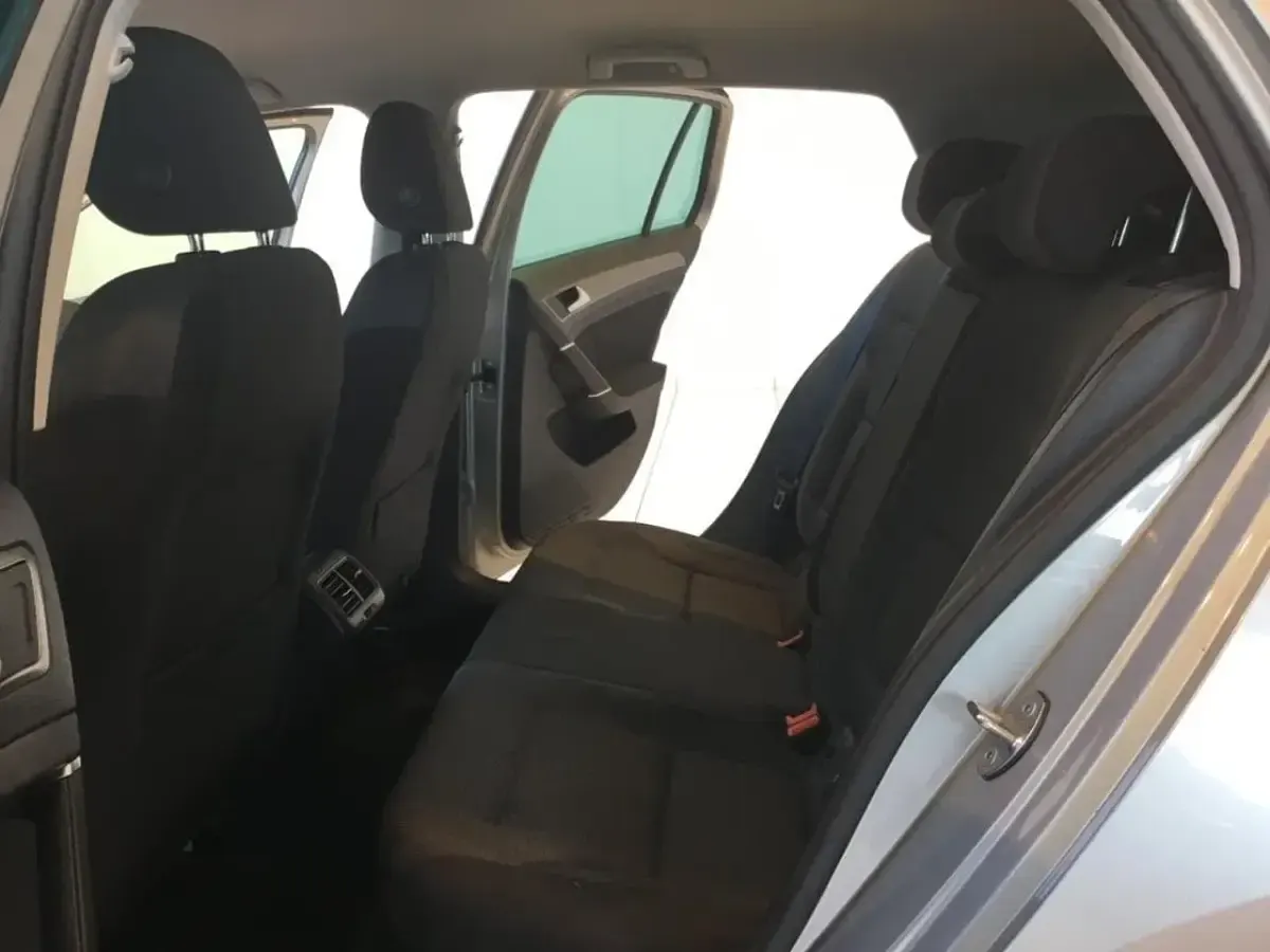Usata VW Golf VII Comfortline 116 CV (85 kW) 2017 Argento Berlina