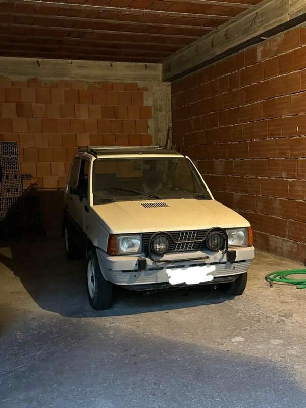 Usato 1986 Fiat Panda 4x4 1.0 Benzin 48 CV (10.000 €)