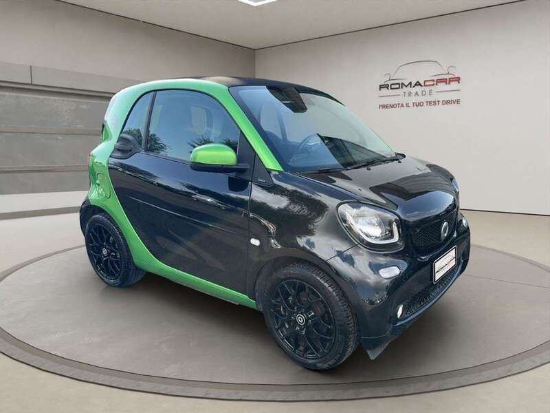 Usata Smart ForTwo Electric Drive Prime 55 kW (75 CV) 2017 Nero Utilitaria