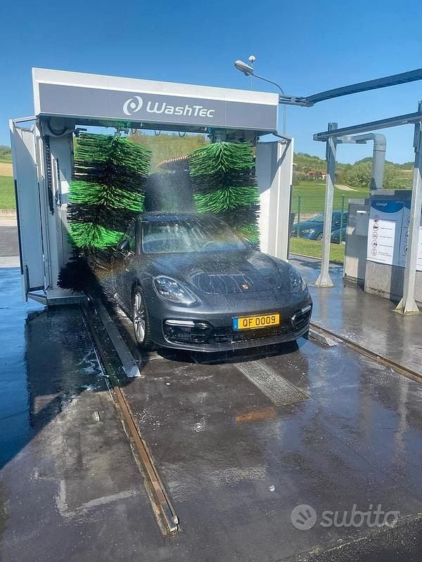 Usata Porsche Panamera 2024 Grigio Coupé