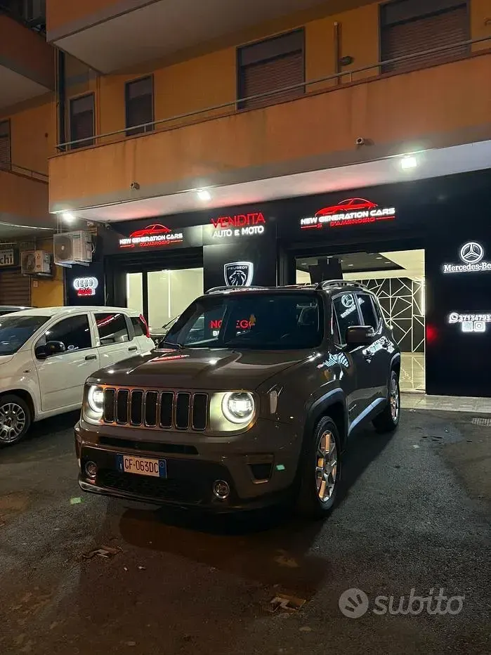 Usata Jeep Renegade Limited 120 CV (88 kW) 2021 Grigio SUV