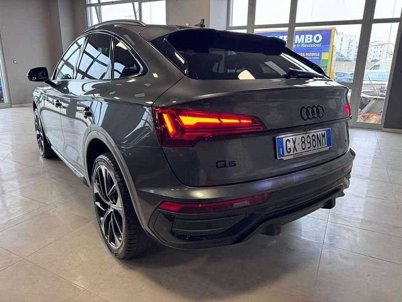 Usata Audi Q5 S-line plus 204 CV (150 kW) 2022 Grigio daytona SUV