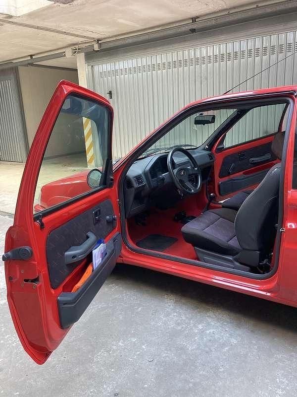 Usata Peugeot 106 98 CV (72 kW) 1994 Rosso Utilitaria