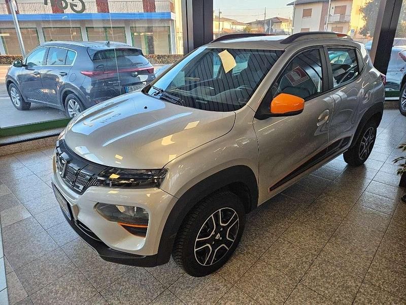 Grigio pastello Usata 2022 Dacia Spring Comfort Plus Utilitaria | 10.700 € (Buon prezzo) - Immagine 1/4