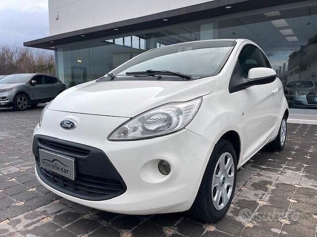 Bianco Usata 2012 Ford Ka Individual Due volumi | 4500 € (Buon prezzo) - Immagine 1/4