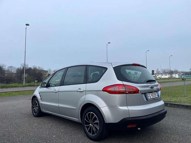Usata Ford S-MAX Individual 116 CV (85 kW) 2013 Grigio Monovolume
