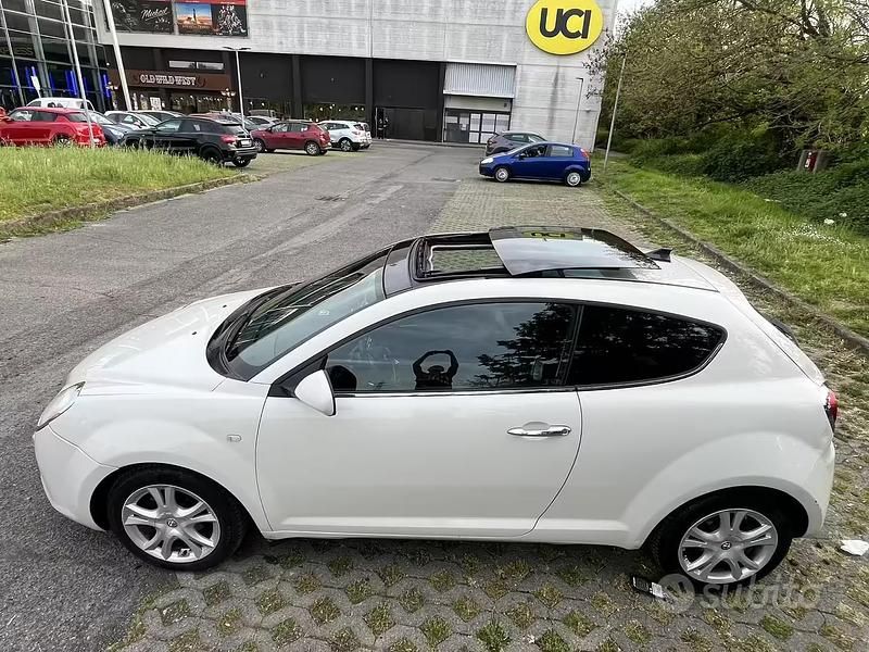 Usata Alfa Romeo MiTo 105 CV (77 kW) 2010 Bianco Utilitaria