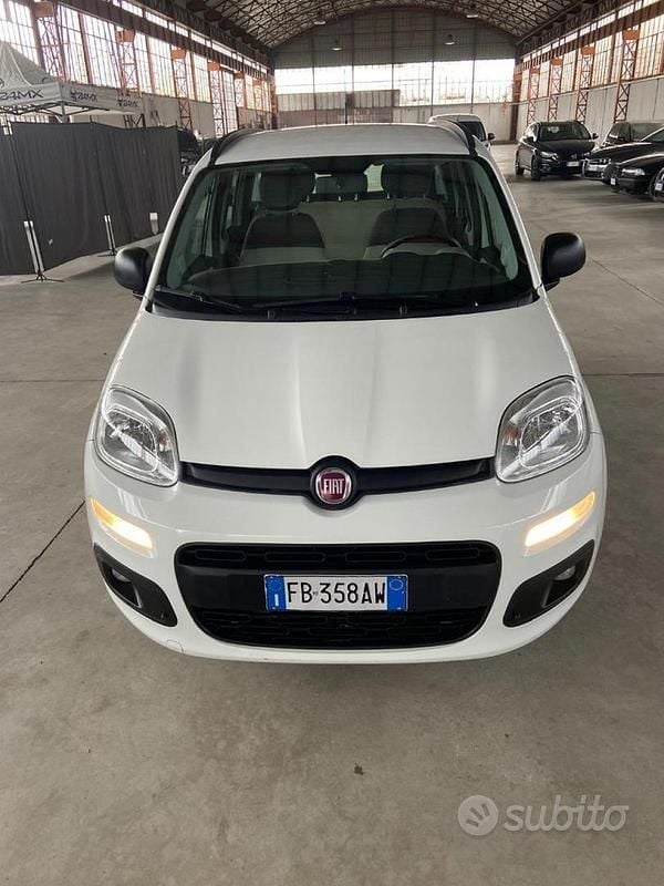 Usata Fiat Panda Easy 75 CV (55 kW) 2015 Bianco Berlina