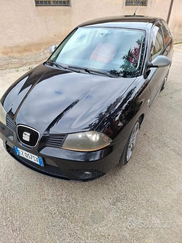 Usata Seat Ibiza 105 CV (77 kW) 2008 Nero Monovolume