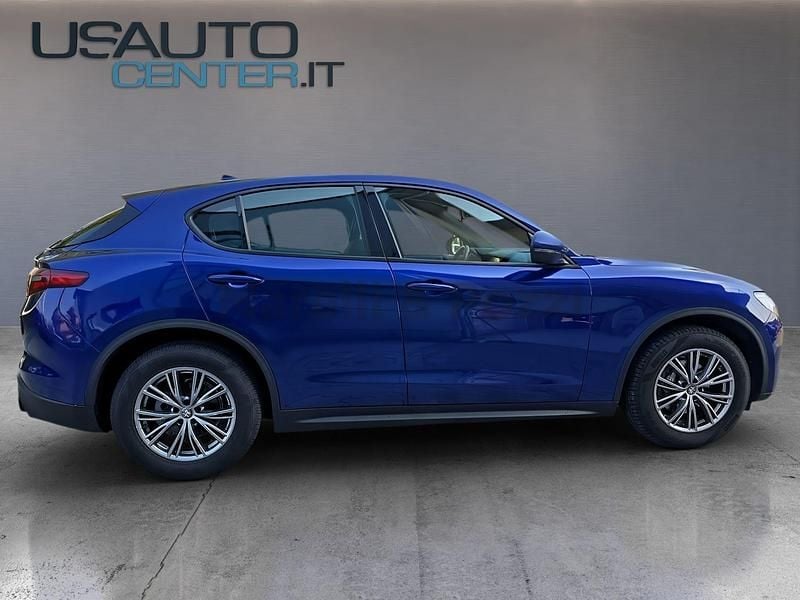 Usata Alfa Romeo Stelvio Business 190 CV (139 kW) 2022 Blu SUV