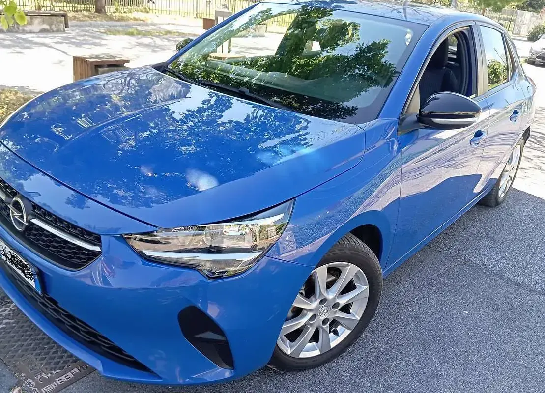 Usata Opel Corsa Elegance 75 CV (55 kW) 2023 Blu/azzurro Utilitaria