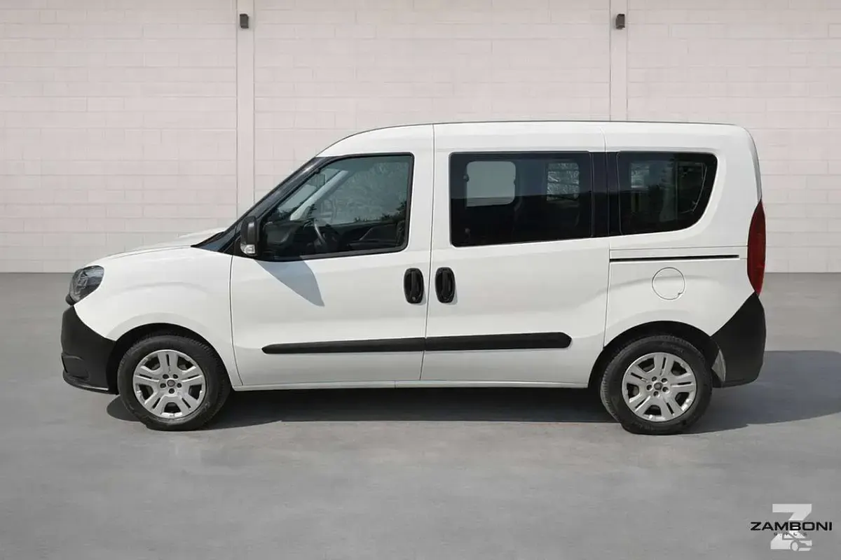 Usata Fiat Doblò 95 CV (69 kW) 2018 Bianco Monovolume