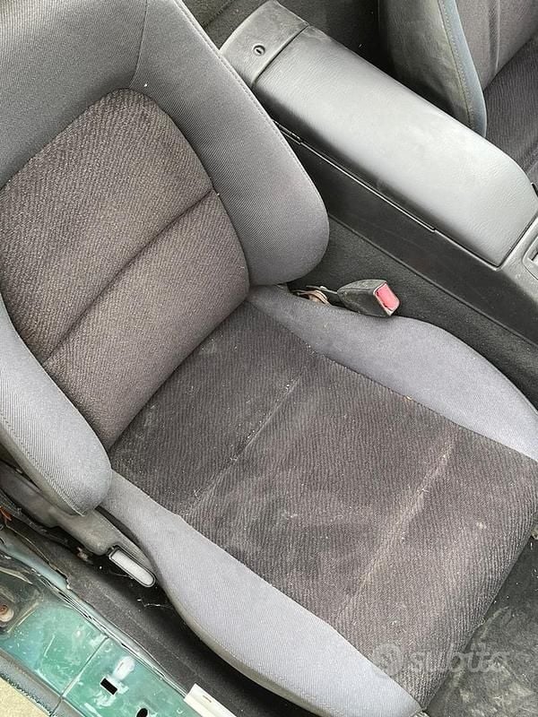 Usata Mazda MX5 110 CV (80 kW) 2000 Verde Cabrio