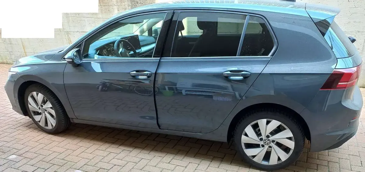 Usata VW Golf VIII Edition 116 CV (85 kW) 2024 Grigio Berlina