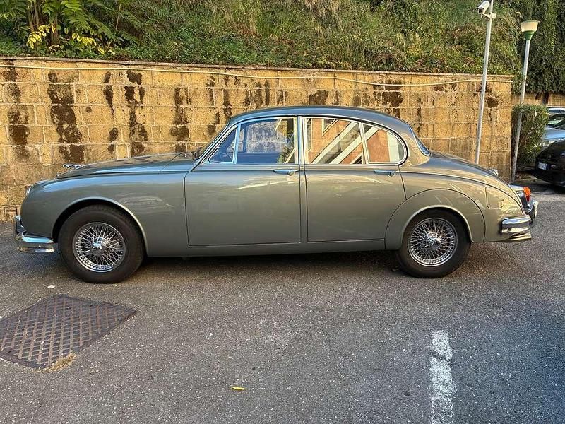 Usata Jaguar MK II 209 CV (153 kW) 1967 Grigio Berlina