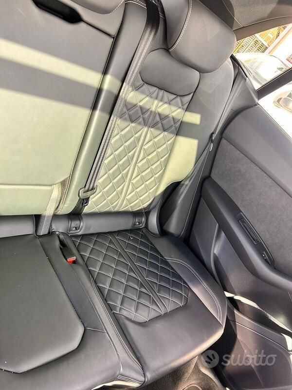 Usata Audi Q8 Sport 231 CV (169 kW) 2022 Beige SUV