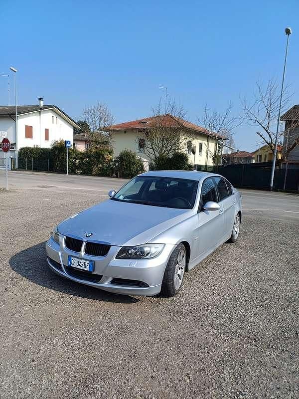 Usata BMW 320 163 CV (119 kW) 2007 Argento Berlina