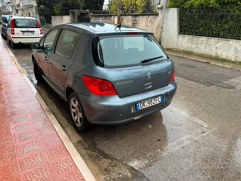 Usata Peugeot 307 90 CV (66 kW) 2007 Grigio Berlina