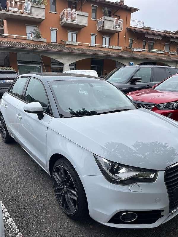Usata Audi A1 Sportback Ambition 90 CV (66 kW) 2014 Bianco Utilitaria