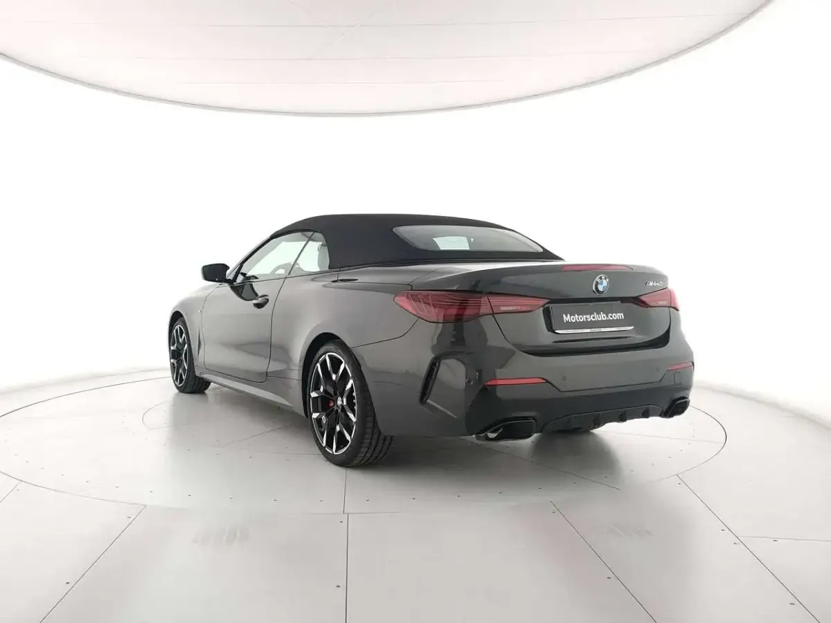 Nuova BMW M440 M Sport 374 CV (275 kW) 2025 Grigio Cabrio