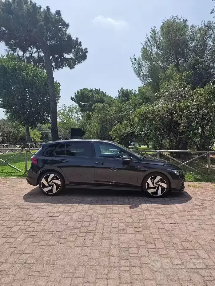 Usata VW Golf VIII GTI 245 CV (180 kW) 2021 Utilitaria