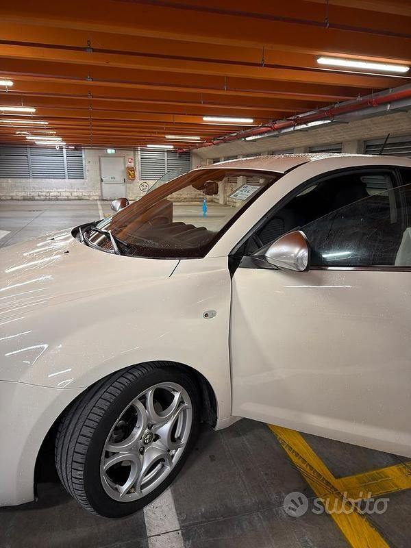 Usata Alfa Romeo MiTo 120 CV (88 kW) 2013 Bianco Utilitaria