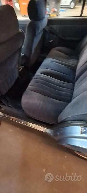 Usata Lancia Thema 166 CV (122 kW) 1987 Blu/azzurro Berlina