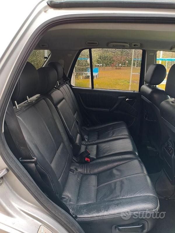 Usata Mercedes ML400 250 CV (183 kW) 2002 Grigio SUV
