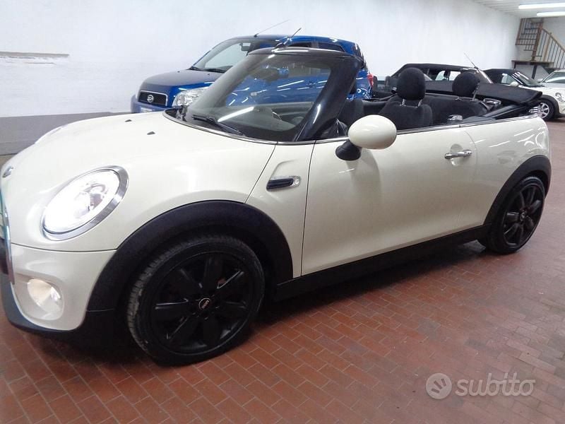 Usata Mini One Cabriolet Hype 102 CV (75 kW) 2016 Bianco Cabrio