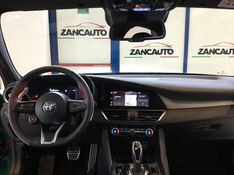 Nuova Alfa Romeo Giulia 210 CV (154 kW) 2025 Verde Berlina