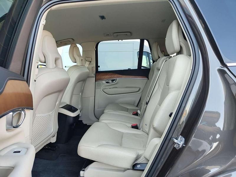 Usado Volvo XC90 Inscription 235 HP (172 kW) 2021 Castanho SUV
