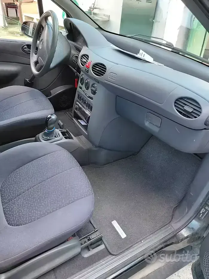 Usata Mercedes A140 82 CV (60 kW) 2002 Nero Berlina