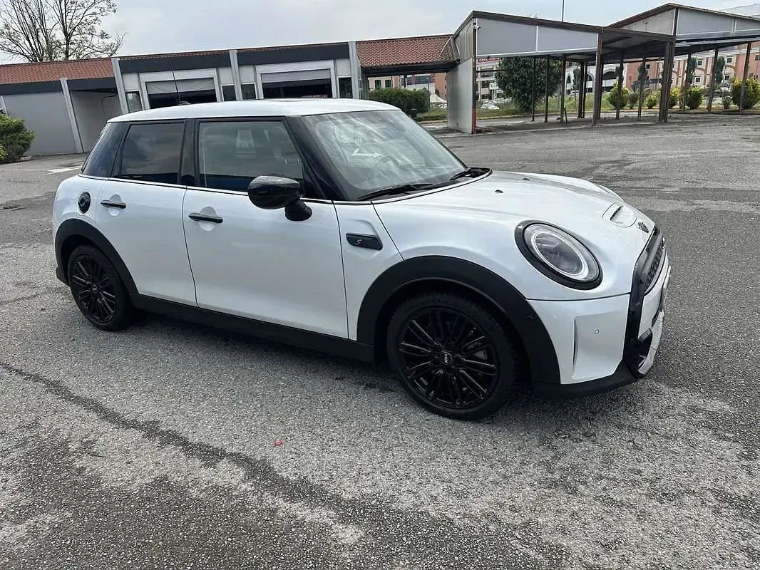 Usata Mini Cooper S 192 CV (141 kW) 2024 Utilitaria