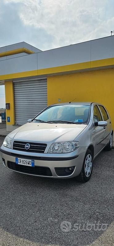 Usata Fiat Punto 59 CV (43 kW) 2005 Grigio Utilitaria