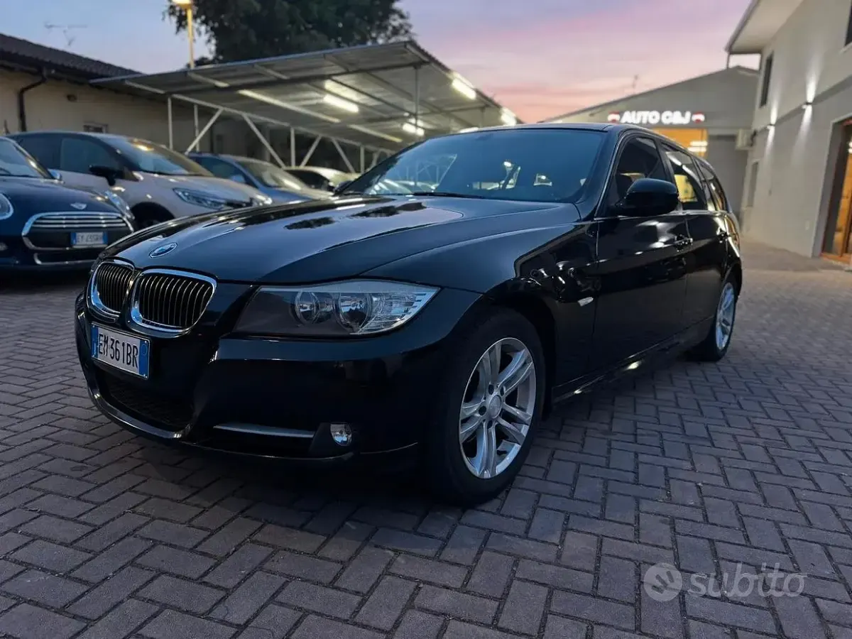 Begagnad BMW 316 Efficient Dynamics 116 HK (85 kW) 2012 Svart Kombi