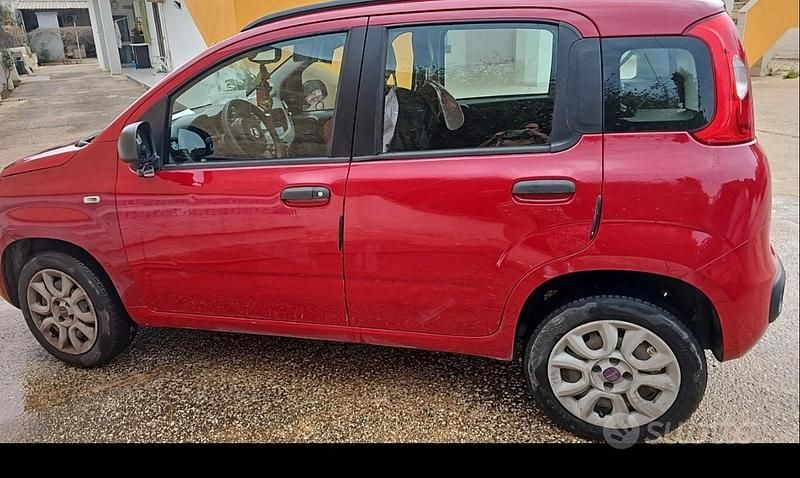 Usata Fiat Panda 2012 Rosso Utilitaria
